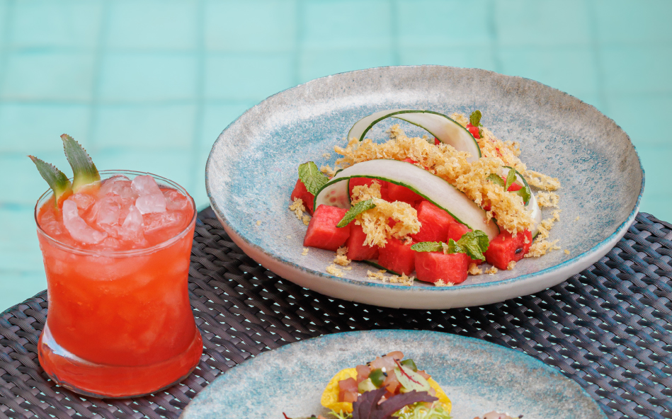 Aqua Terraza Pool Bar, Holiday Inn Bangkok Silom